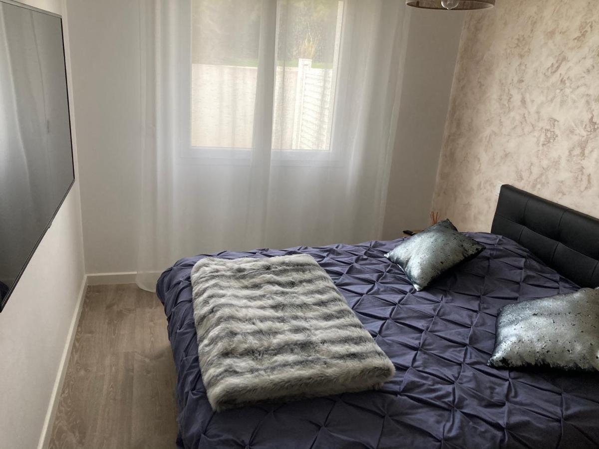 Appartement Confortable บิกูเกลีย ภายนอก รูปภาพ