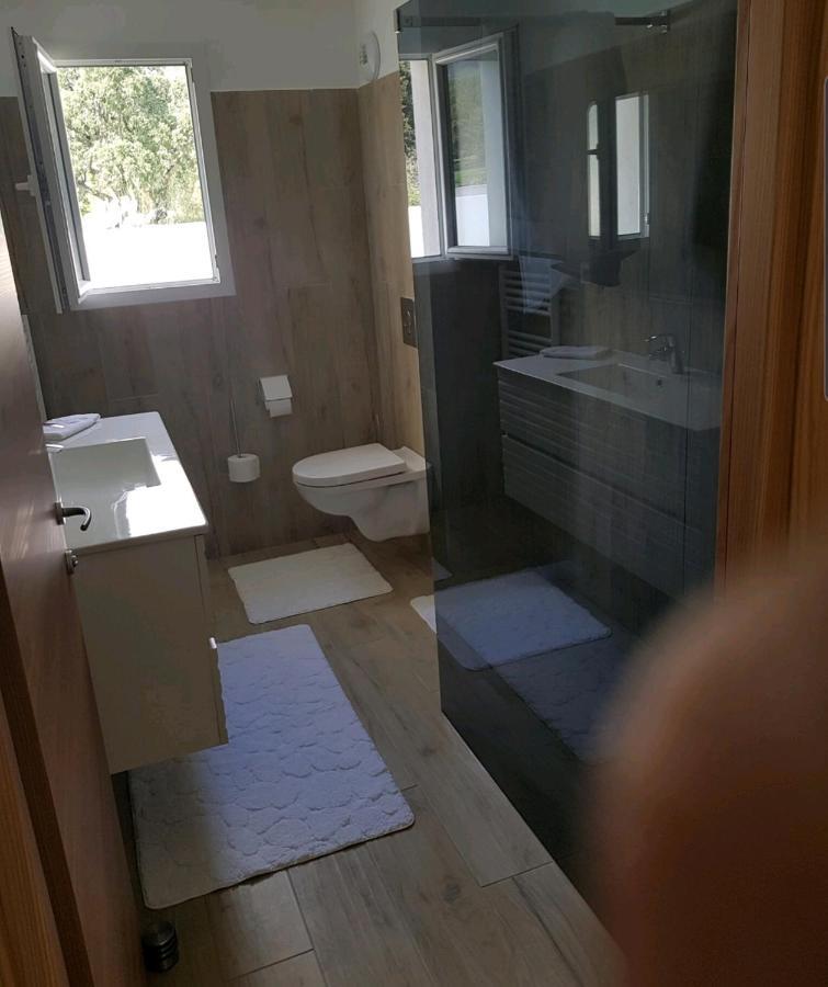 Appartement Confortable บิกูเกลีย ภายนอก รูปภาพ
